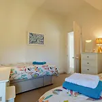 בית נופש 2 Bed In Oc-74981 *
