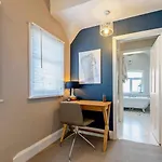 2 Bed In Oc-74981 *