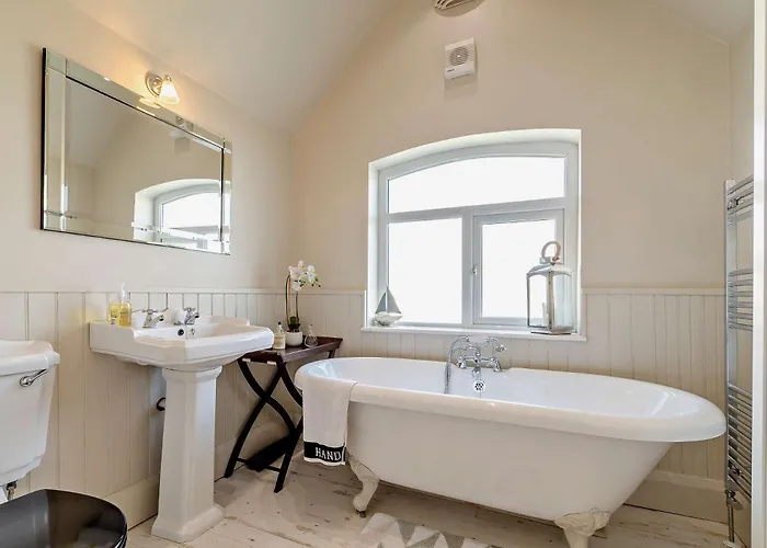 בית נופש 2 Bed In Oc-74981